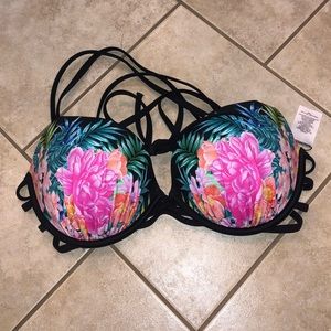 Shade shore push up top size 34DD or med/LG
